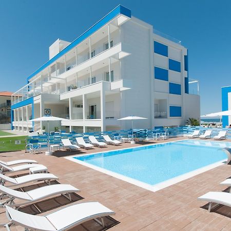 ميسانو ادرياتيكو Lungomare Relax Residence المظهر الخارجي الصورة