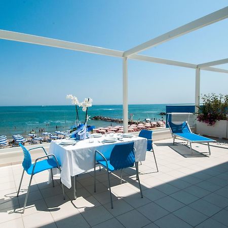 ميسانو ادرياتيكو Lungomare Relax Residence المظهر الخارجي الصورة