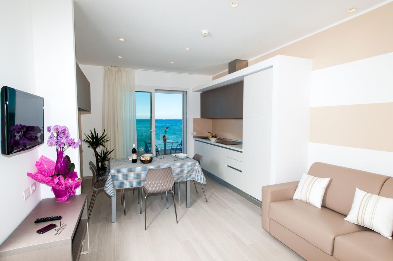 ميسانو ادرياتيكو Lungomare Relax Residence المظهر الخارجي الصورة